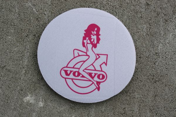 Hovedbilde VOLVO DAMA ROSA ØL Brikke